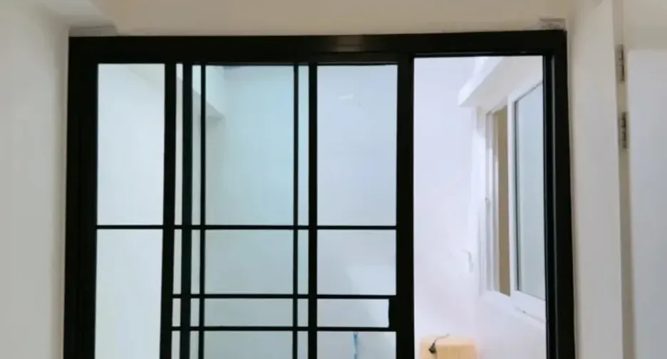 For sale 4 bedrooms townhouse in Mueang Samut Prakan, Samut Prakan