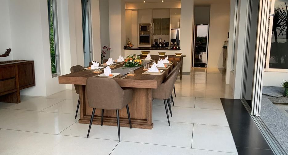 For sale and for rent 4 bedrooms villa in Thalang, Phuket