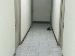 Haus zum Kauf mit 7 Zimmer in Phra Khanong, Bangkok