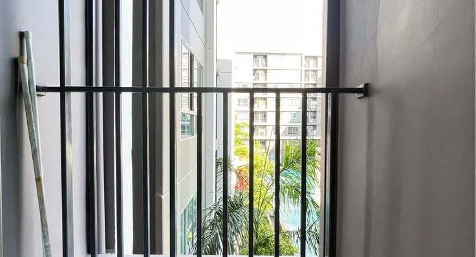 For sale 1 bed condo in Mueang Samut Prakan, Samut Prakan