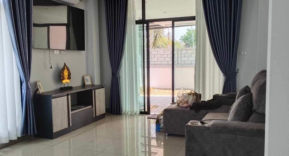À louer 4 chambres maison à Bang Lamung, Chonburi