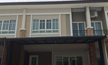 For sale and for rent 4 bedrooms townhouse in Khlong Sam Wa, Bangkok