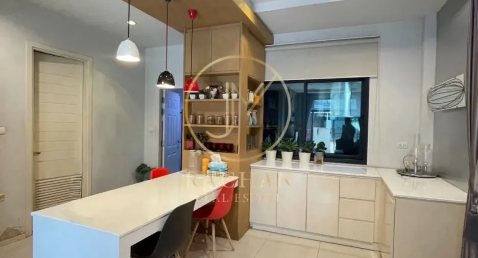 For sale 3 bedrooms townhouse in Pak Kret, Nonthaburi