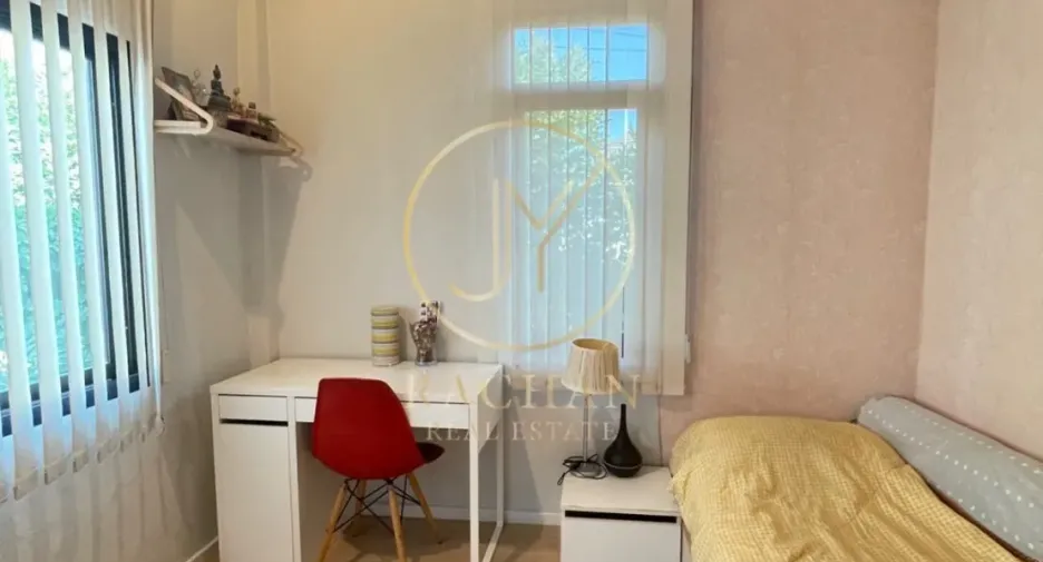 For sale 3 bedrooms townhouse in Pak Kret, Nonthaburi