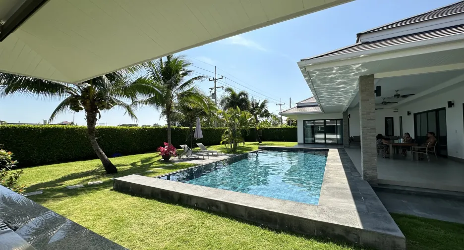 Villa zum Kauf mit 3 Zimmer in Cha Am, Phetchaburi