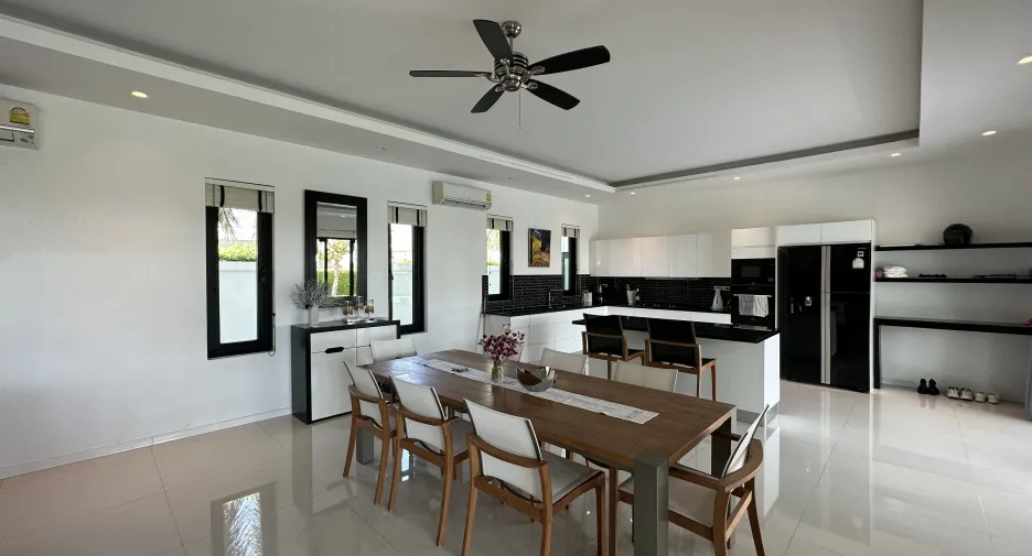 Villa zum Kauf mit 3 Zimmer in Cha Am, Phetchaburi