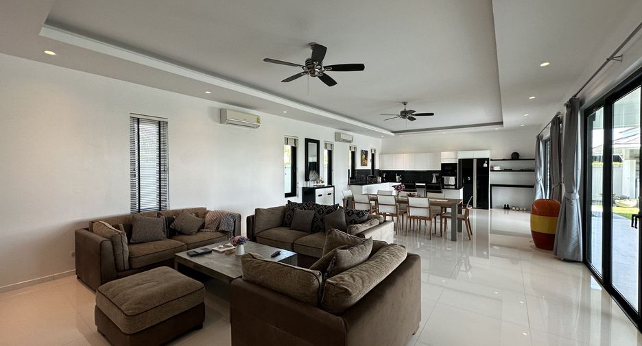 Villa zum Kauf mit 3 Zimmer in Cha Am, Phetchaburi