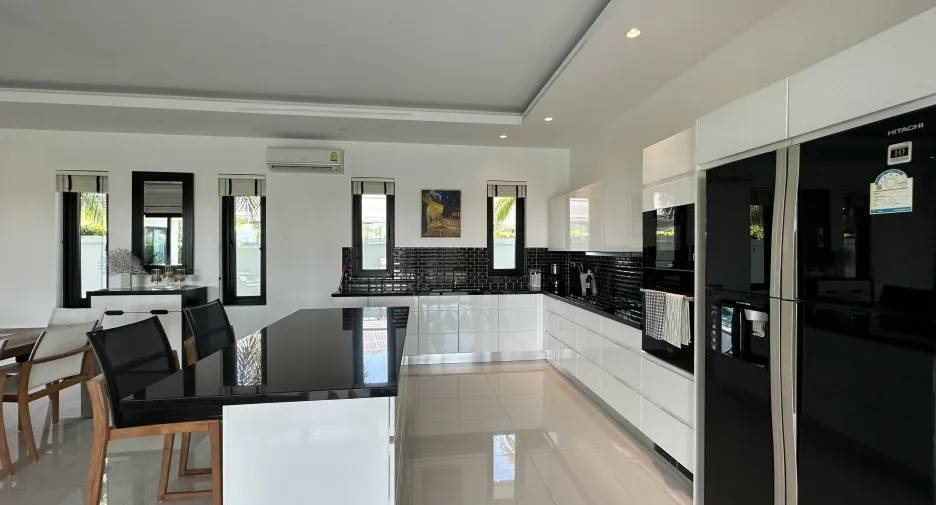 Villa zum Kauf mit 3 Zimmer in Cha Am, Phetchaburi