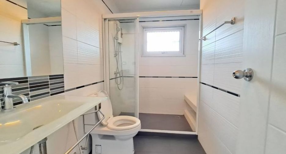 Condo en alquiler de 2 habitaciones en Bang Lamung, Chonburi