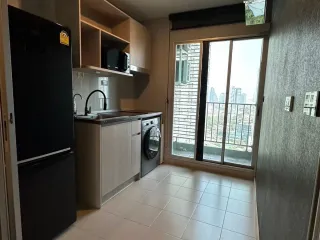 À vendre 1 chambre condo à Chom Thong, Bangkok