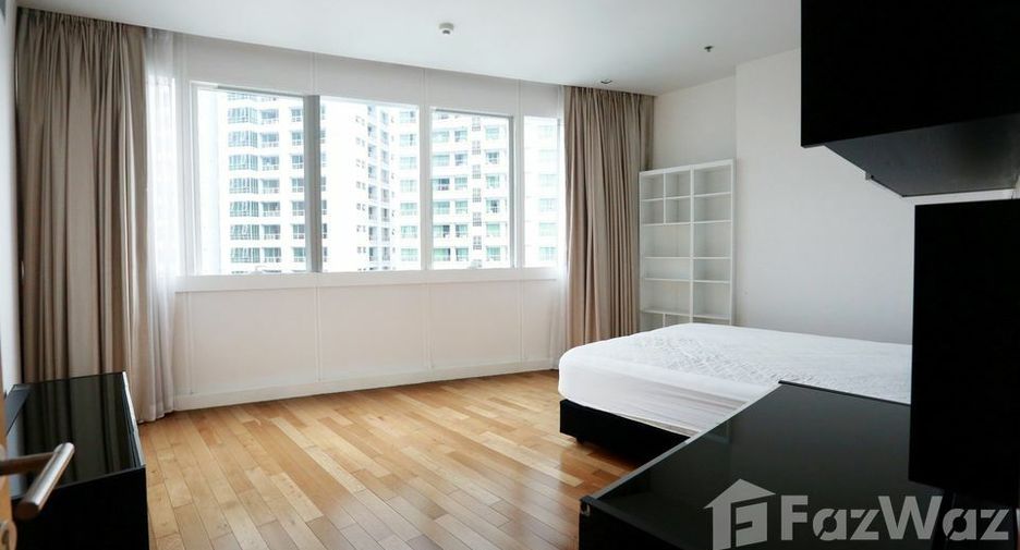 For sale and for rent 3 bedrooms condo in Khlong Toei, Bangkok