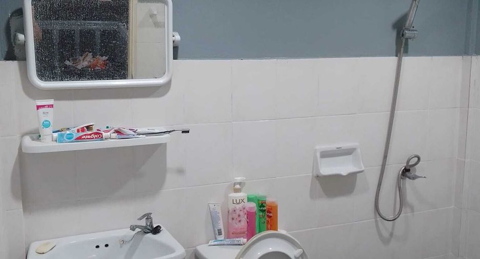 出售 3 卧室 联排别墅 在 Sai Mai, 曼谷