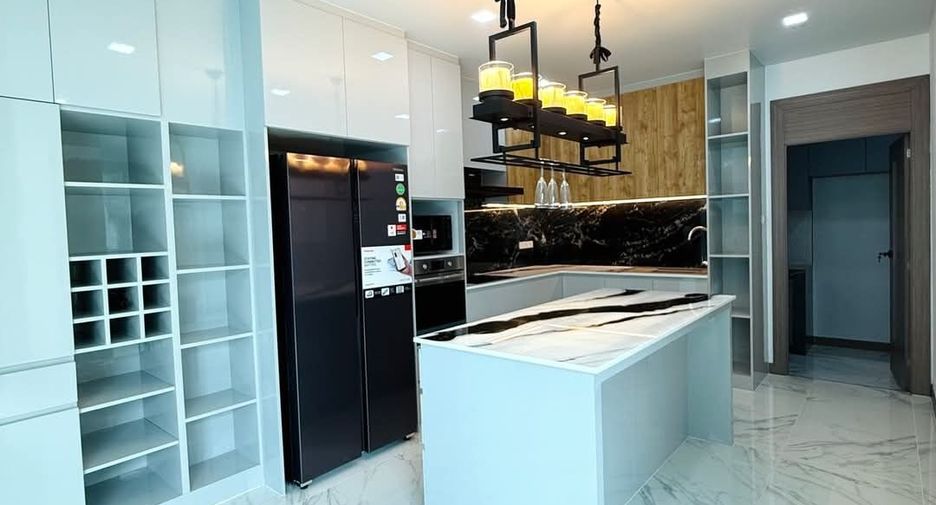 Villa zum Kauf mit 3 Zimmer in Bang Lamung, Chonburi