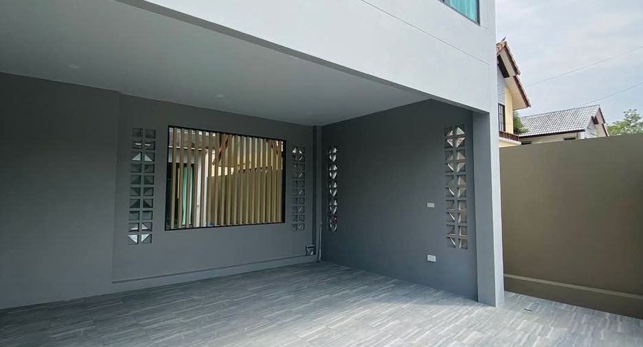 Продажа 3 спальни вилла в Банг Ламунг, Чонбури