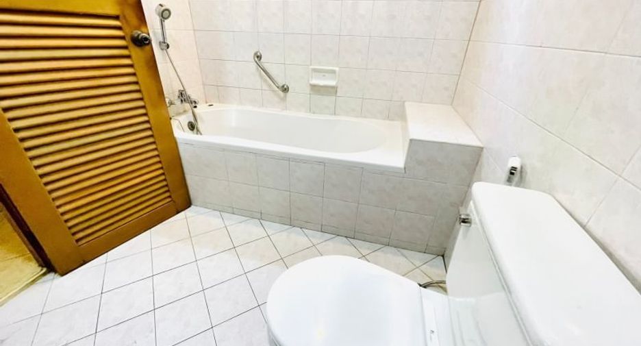 For rent 2 ベッドルーム house in Bang Lamung, Chonburi