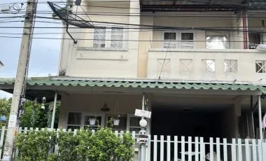 Casa adosada en venta de 3 habitaciones en Bang Bua Thong, Nonthaburi