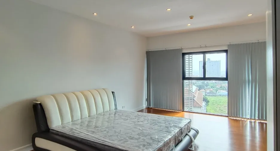 For sale and for rent 3 bedrooms condo in Bang Lamung, Chonburi