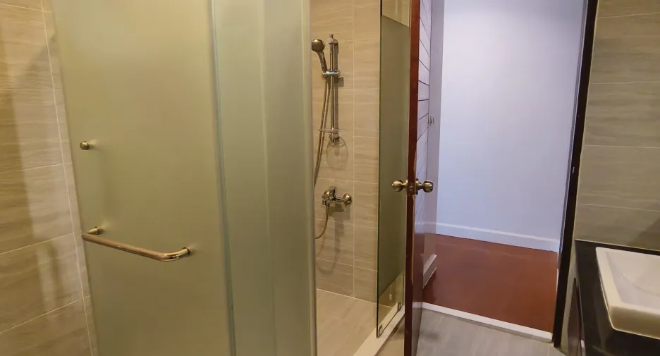 For sale and for rent 3 bedrooms condo in Bang Lamung, Chonburi