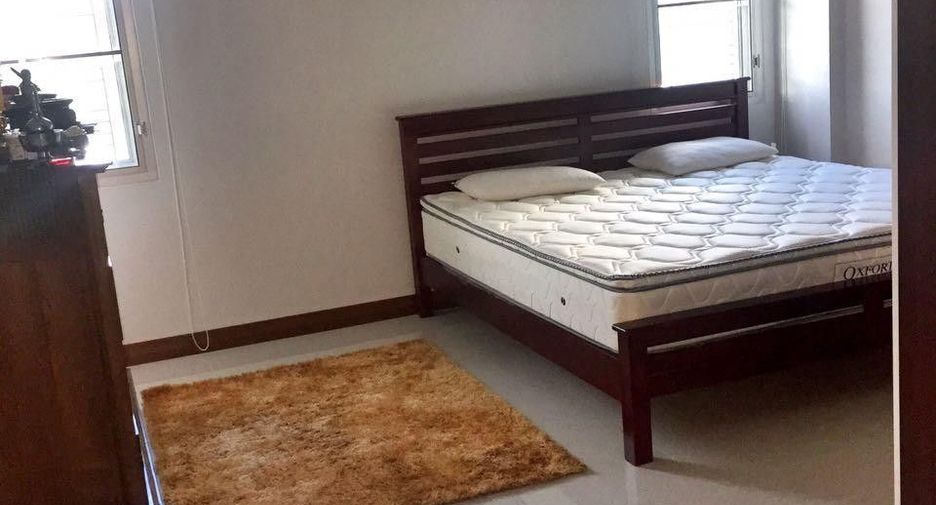 Haus zum Kauf mit 3 Zimmer in Sung Noen, Nakhon Ratchasima