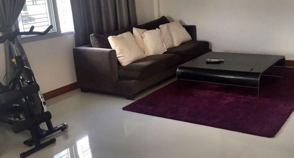 Haus zum Kauf mit 3 Zimmer in Sung Noen, Nakhon Ratchasima