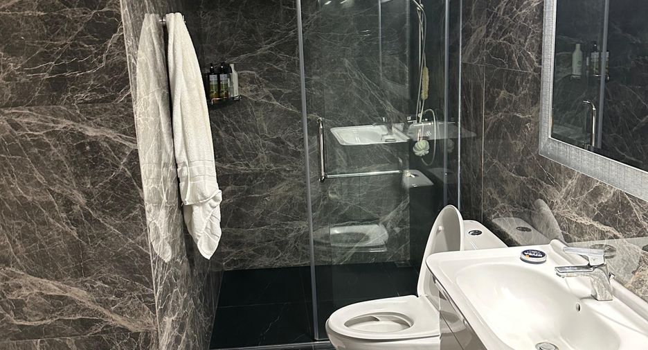 For sale 2 bedrooms apartment in Mueang Phuket, Phuket