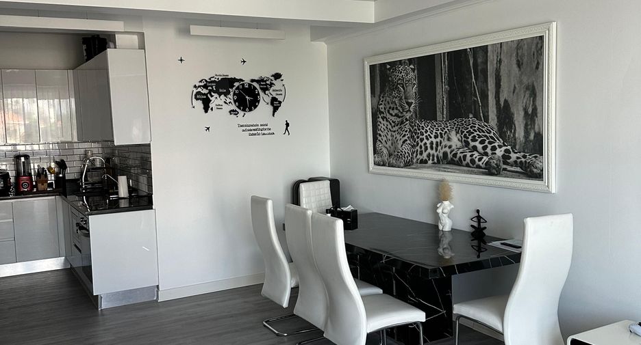 For sale 2 bedrooms apartment in Mueang Phuket, Phuket