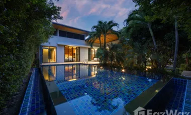 Villa zum Kauf mit 4 Zimmer in Mueang Phuket, Phuket