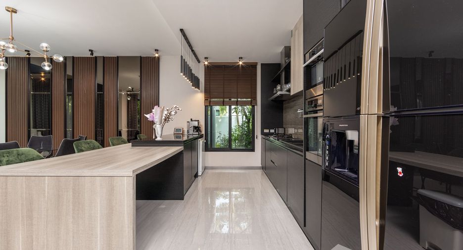 ขาย 4 ห้องนอน วิลล่า ใน เมืองภูเก็ต, ภูเก็ต