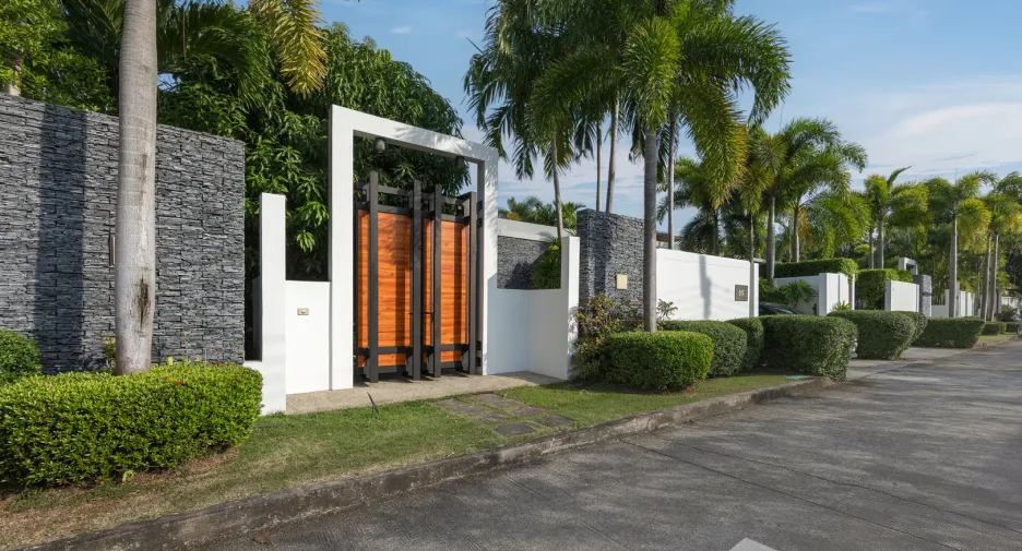 À vendre 4 chambres villa à Mueang Phuket, Phuket