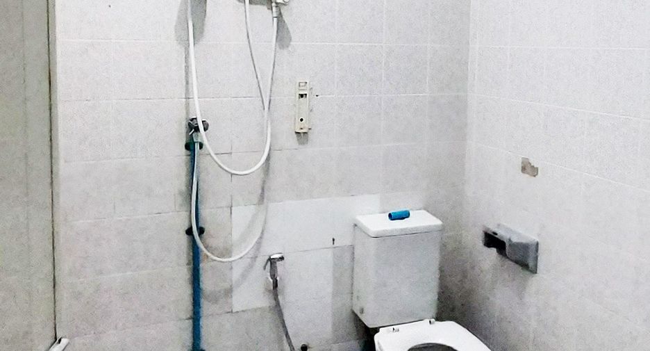 Hotel zum Kauf mit 23 Zimmer in Mueang Rayong, Rayong