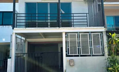 Reihenhaus zur Miete mit 2 Zimmer in Bang Lamung, Chonburi