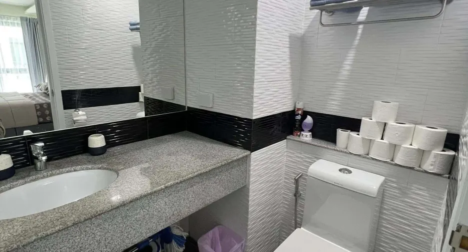 For rent 1 bed condo in Bang Lamung, Chonburi