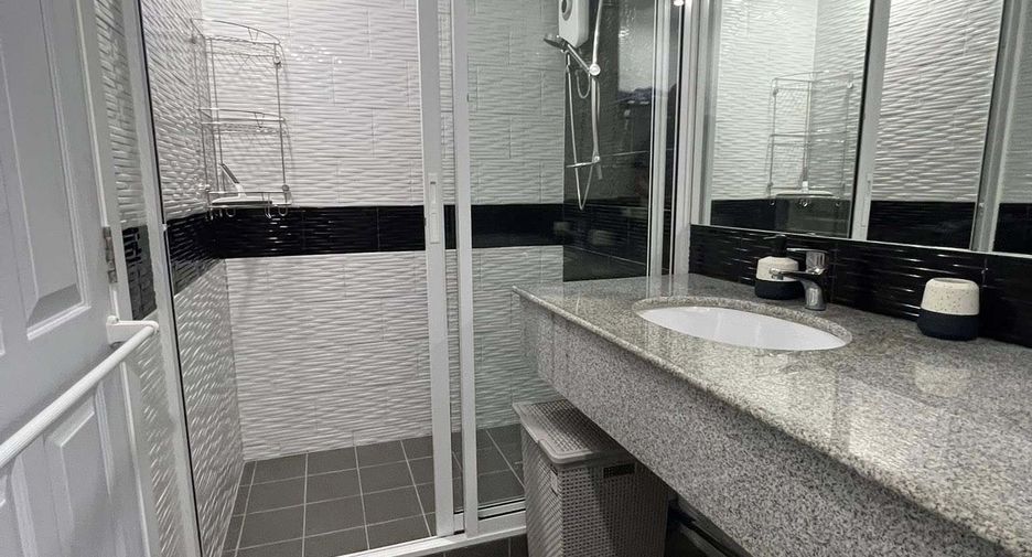 Wohnung zur Miete mit 1 Zimmer in Bang Lamung, Chonburi