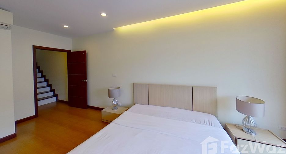 À louer 3 chambres maison de ville à Kathu, Phuket