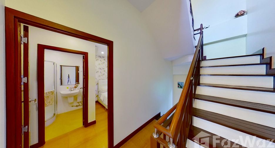 À louer 3 chambres maison de ville à Kathu, Phuket
