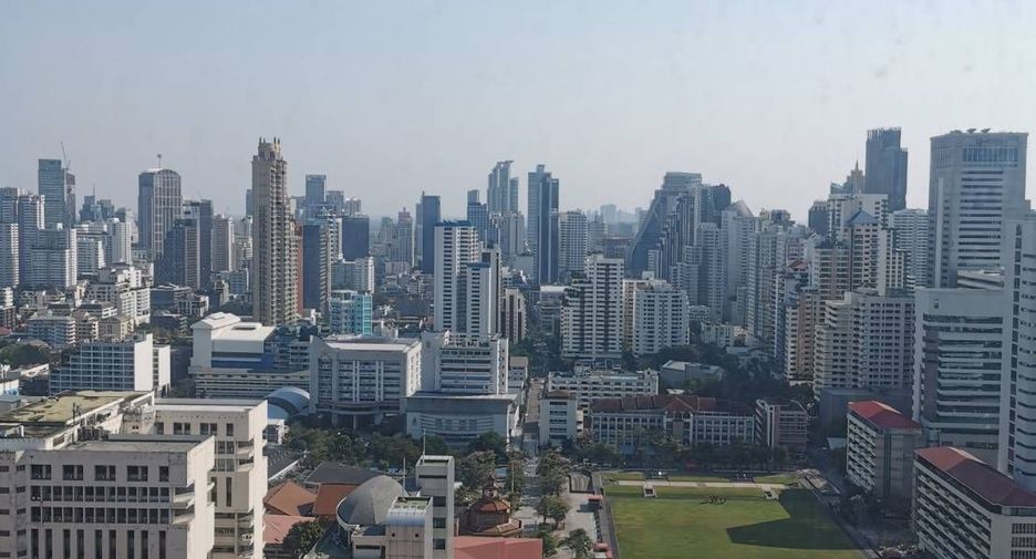 For sale and for rent studio condo in Watthana, Bangkok