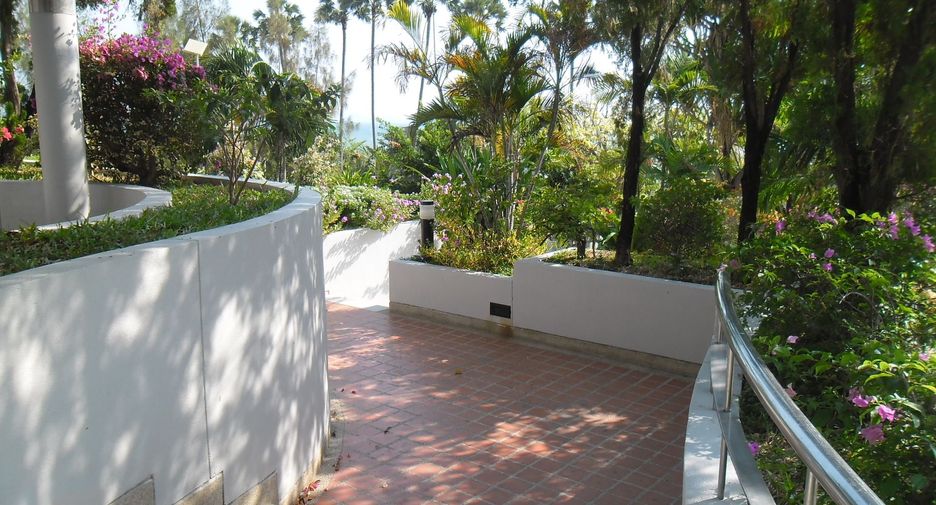 For sale そして for rent スタジオ condo in Bang Lamung, Chonburi