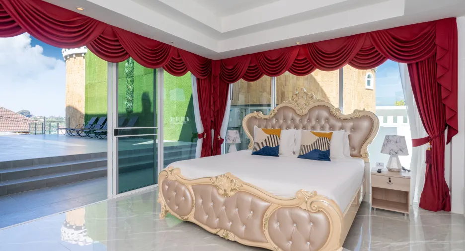 For sale 10 ベッドルーム house in Kathu, Phuket