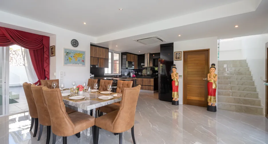 For sale 10 ベッドルーム house in Kathu, Phuket