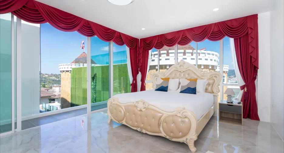 For sale 10 ベッドルーム house in Kathu, Phuket