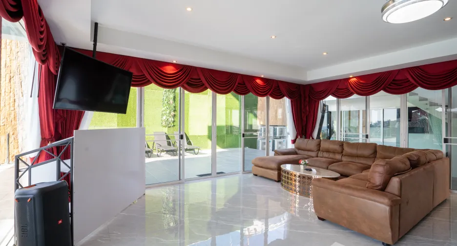 For sale 10 ベッドルーム house in Kathu, Phuket