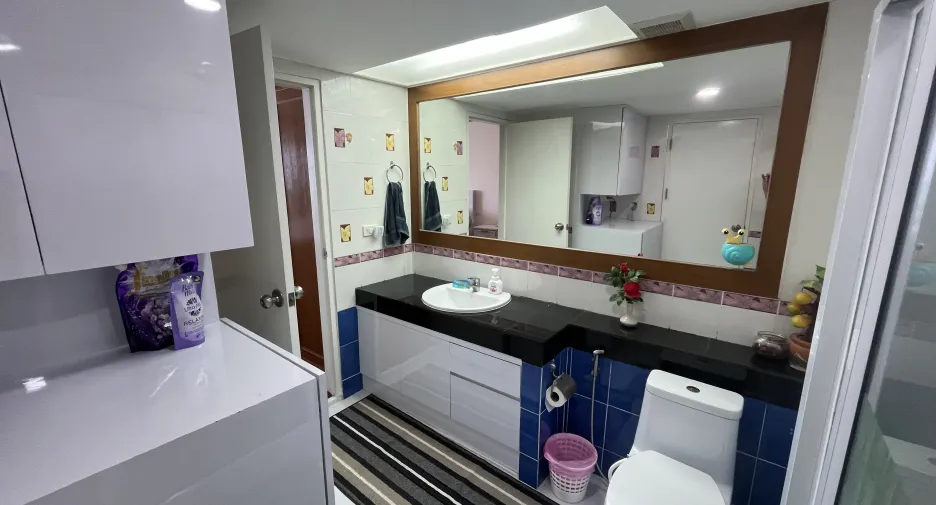For sale 1 bed condo in Ban Chang, Rayong