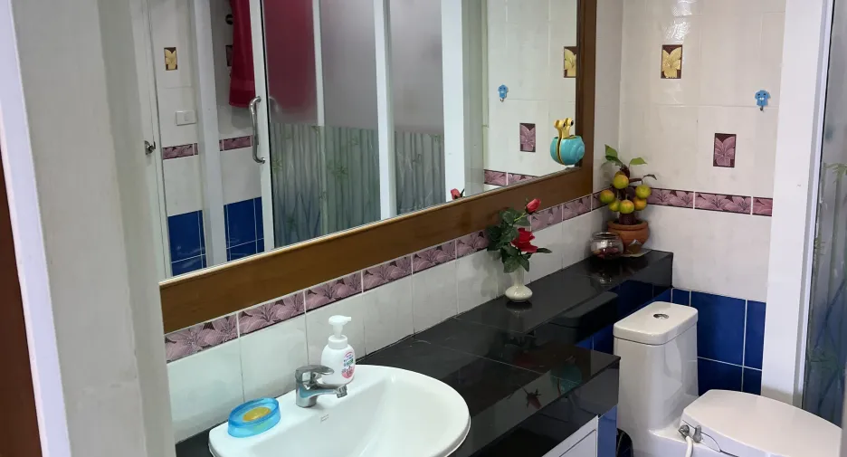 For sale 1 bed condo in Ban Chang, Rayong