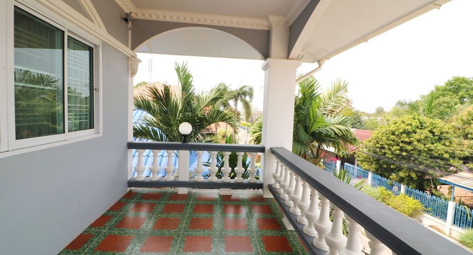 For sale 4 bedrooms house in Mueang Udon Thani, Udon Thani