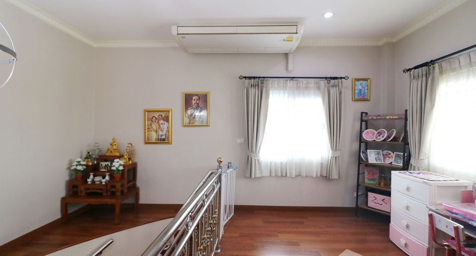 Продажа 4 спальни дом в Mueang Udon Thani, Удонтани