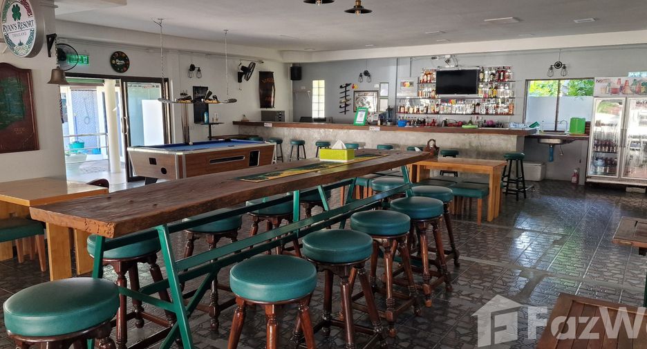 For sale 13 bedrooms hotel in Prasat, Surin