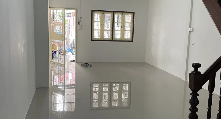 For sale 2 bedrooms townhouse in Min Buri, Bangkok