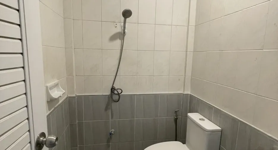 For sale 2 bedrooms townhouse in Min Buri, Bangkok