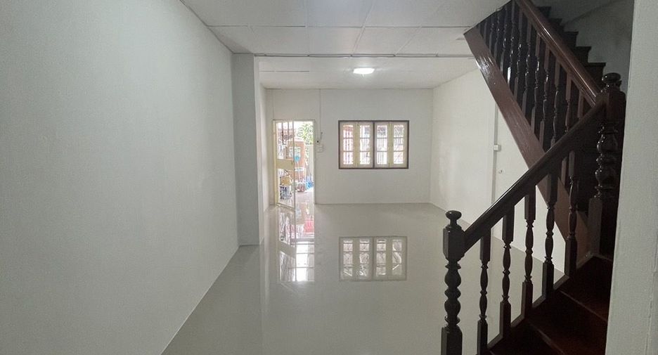 For sale 2 bedrooms townhouse in Min Buri, Bangkok