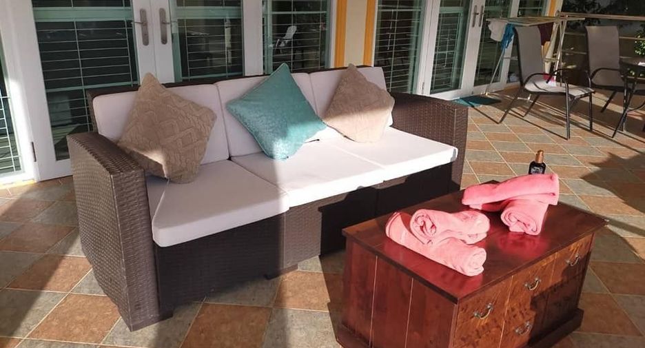For rent 6 bedrooms villa in Mueang Phuket, Phuket